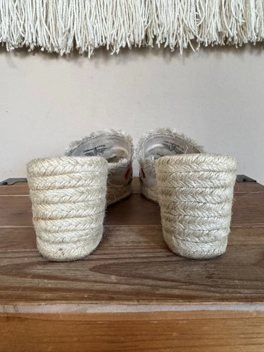 Ralph Lauren Carlynda Beige Embroidered Floral Open Toe Espadrille Wedge Size 6